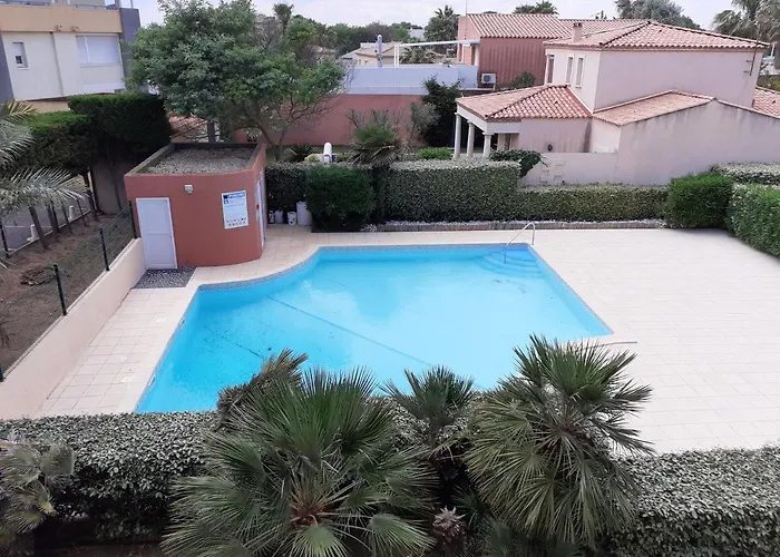 2 Pieces-cabine Terrasses De Savanna Rochelongue Cap D'agde *